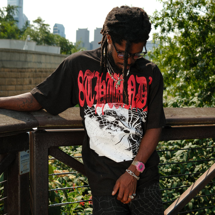 WEB SPINNER TEE BLACK