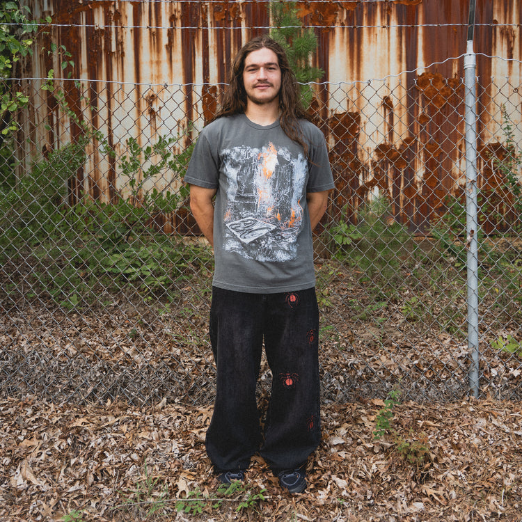 GRAVE WATCHER TEE VINTAGE BLACK