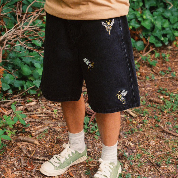 8W BEE BAGGY JORTS BLACK
