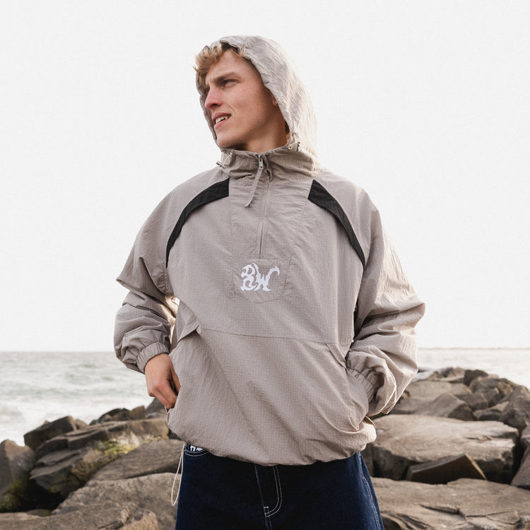 8W NYLON ANORAK GREY