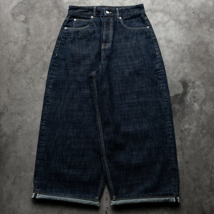 8W SELVEDGE BAGGY DENIM INDIGO — concrete full front