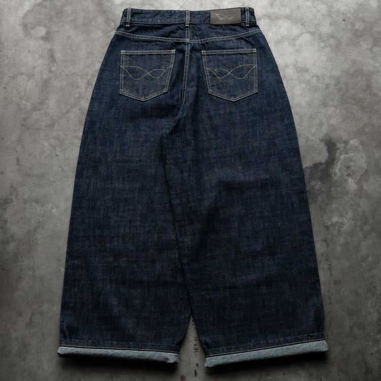 8W SELVEDGE BAGGY DENIM INDIGO — concrete full back
