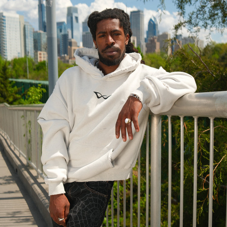 8W ATHLETICS DISTRESSED HOODIE ASH