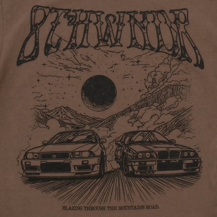 MOUNTAIN ROADS TEE MOCHA