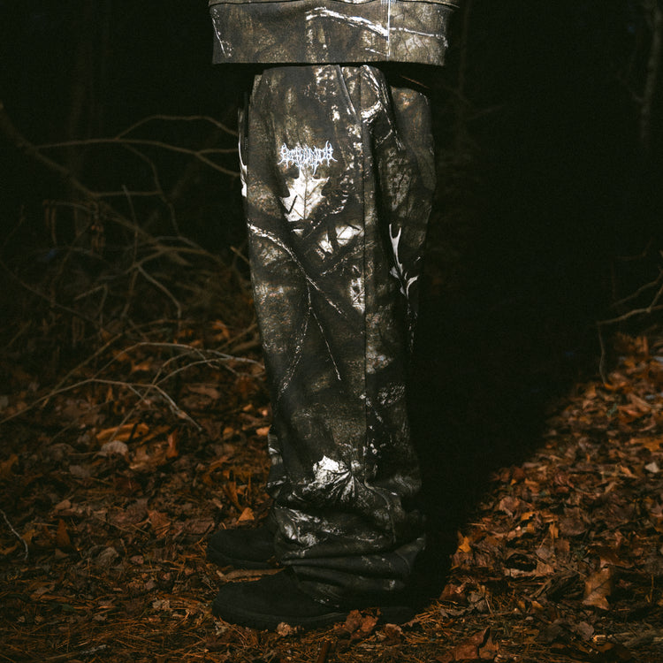 DARK CAMO BAGGY SWEATPANTS