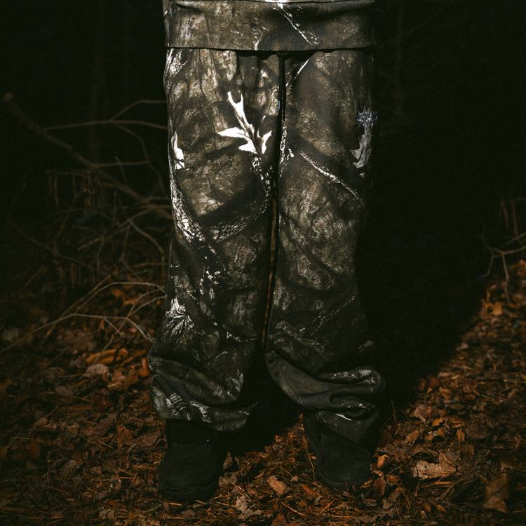 DARK CAMO BAGGY SWEATPANTS