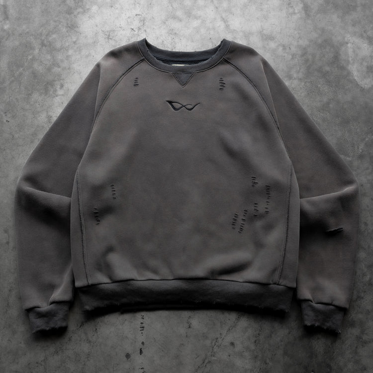 8W ATHLETICS DISTRESSED CREWNECK WASHED GREY