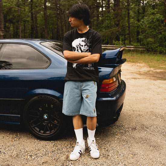 ILLUSION OF CONTROL TEE BLACK