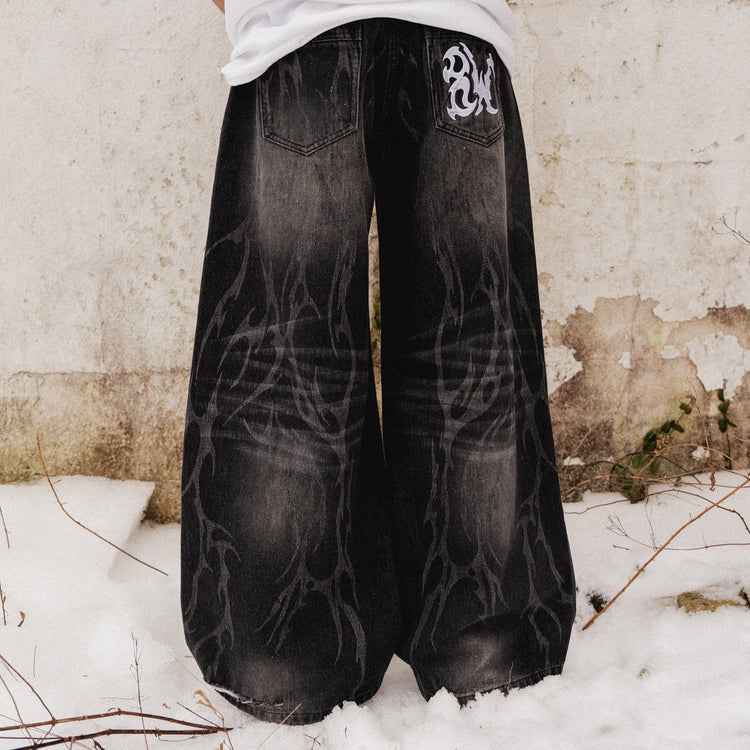 8W TRIBAL DISTRESSED BAGGY JEANS BLACK