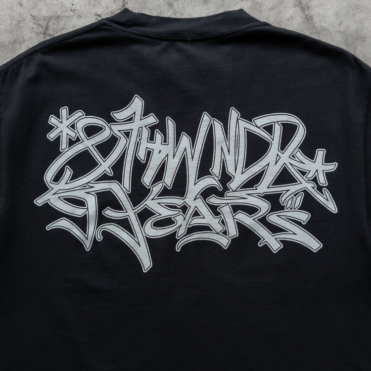 9 YEAR GRAFFITI TEE BLACK