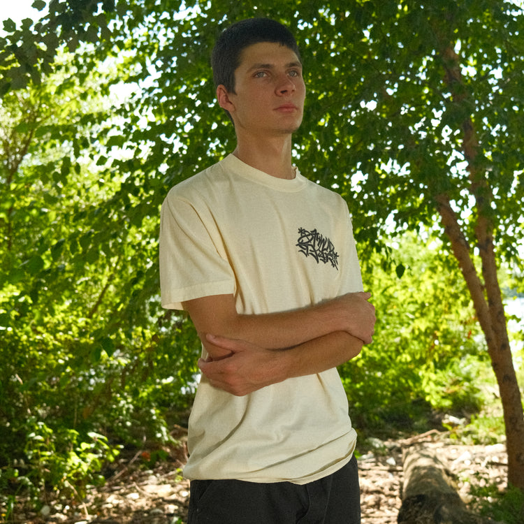 9 YEAR GRAFFITI TEE CREAM