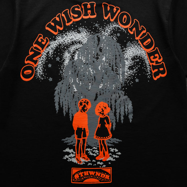 ONE WISH WONDER TEE BLACK — concrete back design close-up